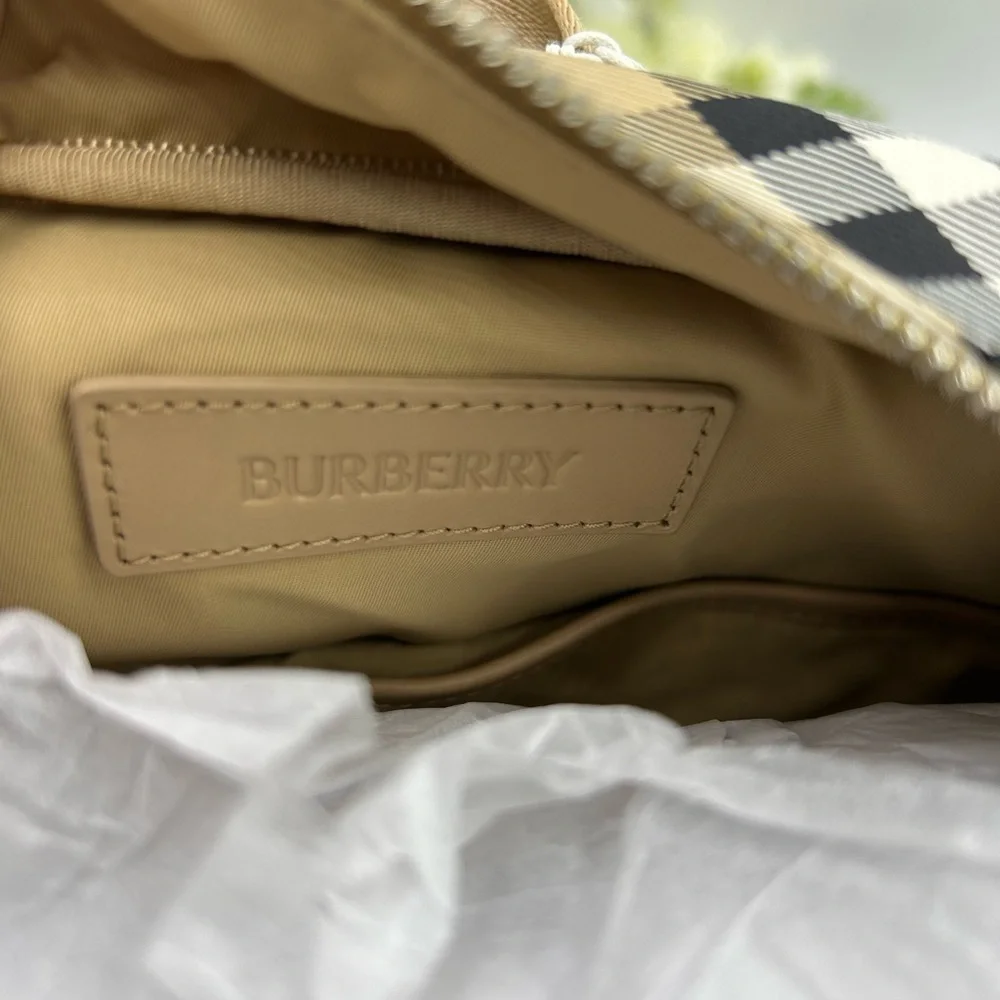 Burberry stylish checkered
